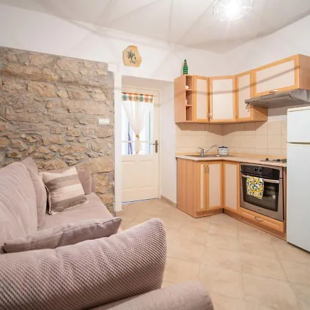 Dvor By Interhome Nyaraló