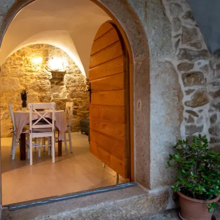 Dvor By Interhome Nyaraló *