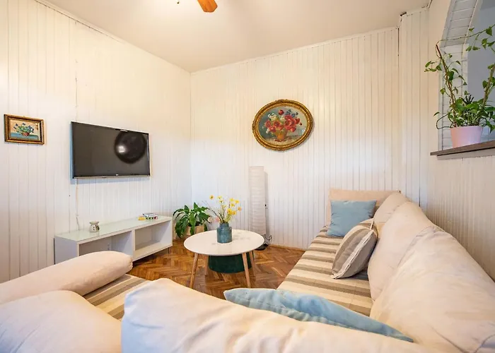 別荘 Dvor By Interhome Tribalj